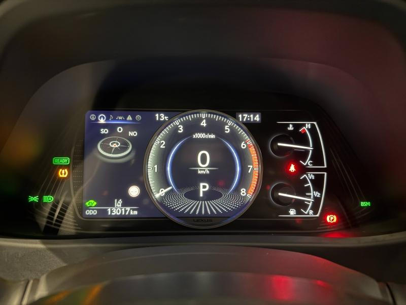 Photo 14 de l’annonce de LEXUS UX d’occasion à vendre à MONTFAVET