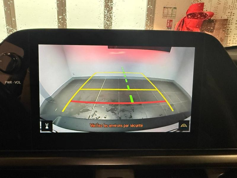 Photo 19 de l’annonce de LEXUS UX d’occasion à vendre à MONTFAVET