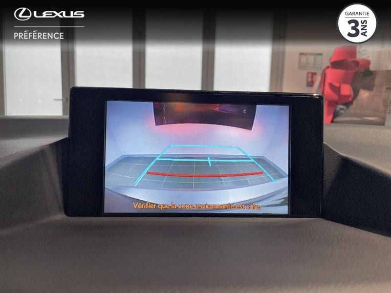 Photo 7 de l’annonce de LEXUS CT d’occasion à vendre à MONTFAVET