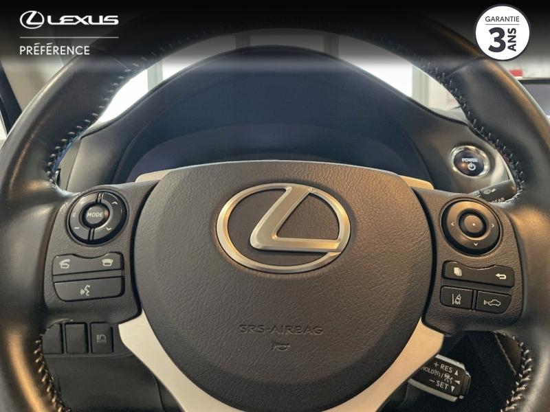 Photo 8 de l’annonce de LEXUS CT d’occasion à vendre à MONTFAVET