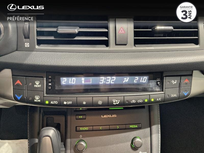Photo 11 de l’annonce de LEXUS CT d’occasion à vendre à MONTFAVET