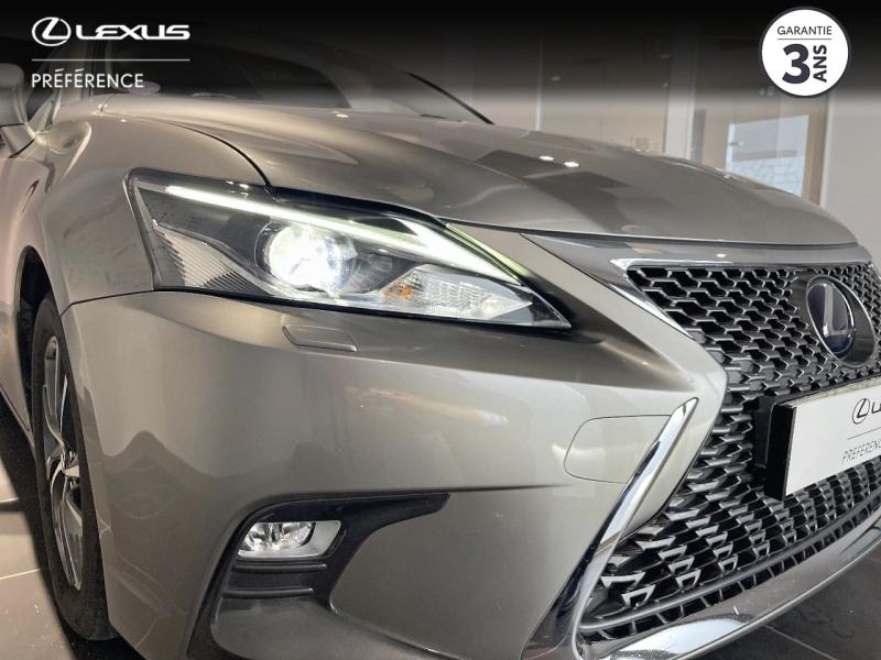 Photo 16 de l’annonce de LEXUS CT d’occasion à vendre à MONTFAVET