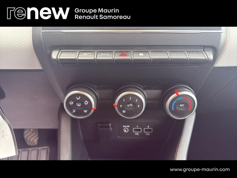 Photo 15 de l’annonce de RENAULT Clio d’occasion à vendre à SAMOREAU