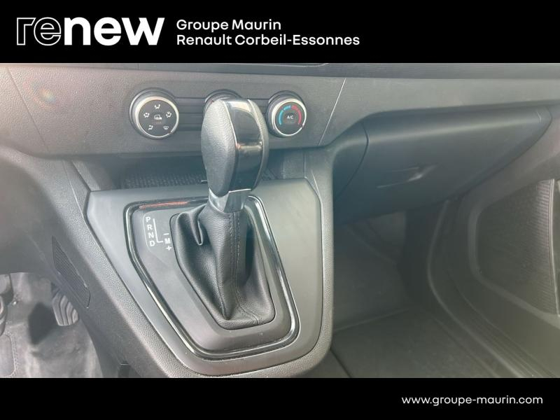 Photo 17 de l’annonce de RENAULT Kangoo Van d’occasion à vendre à CORBEIL-ESSONNES