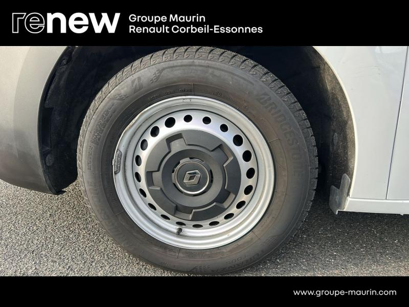 Photo 19 de l’annonce de RENAULT Kangoo Van d’occasion à vendre à CORBEIL-ESSONNES