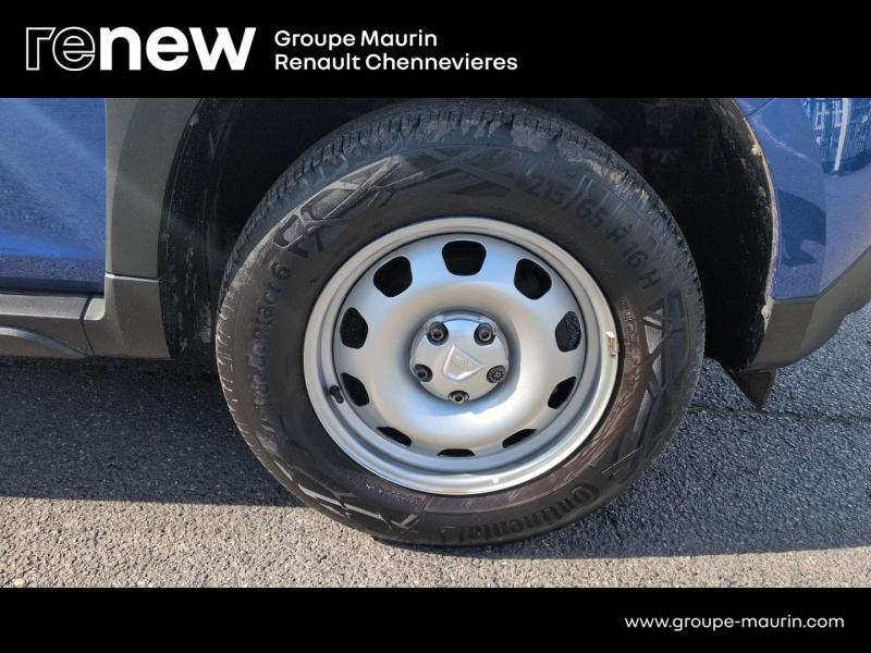 Photo 11 de l’annonce de DACIA Duster d’occasion à vendre à CHENNEVIÈRES-SUR-MARNE