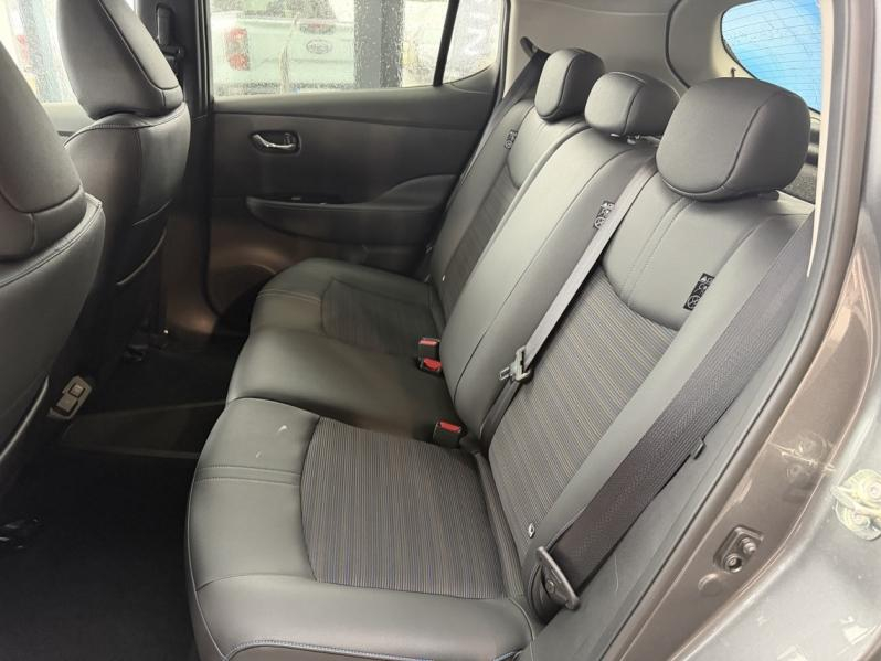 Photo 14 de l’annonce de NISSAN Leaf d’occasion à vendre à PAYS DE GEX