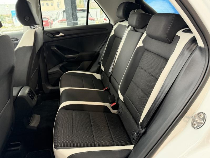 Photo 10 de l’annonce de VOLKSWAGEN T-Roc d’occasion à vendre à PAYS DE GEX