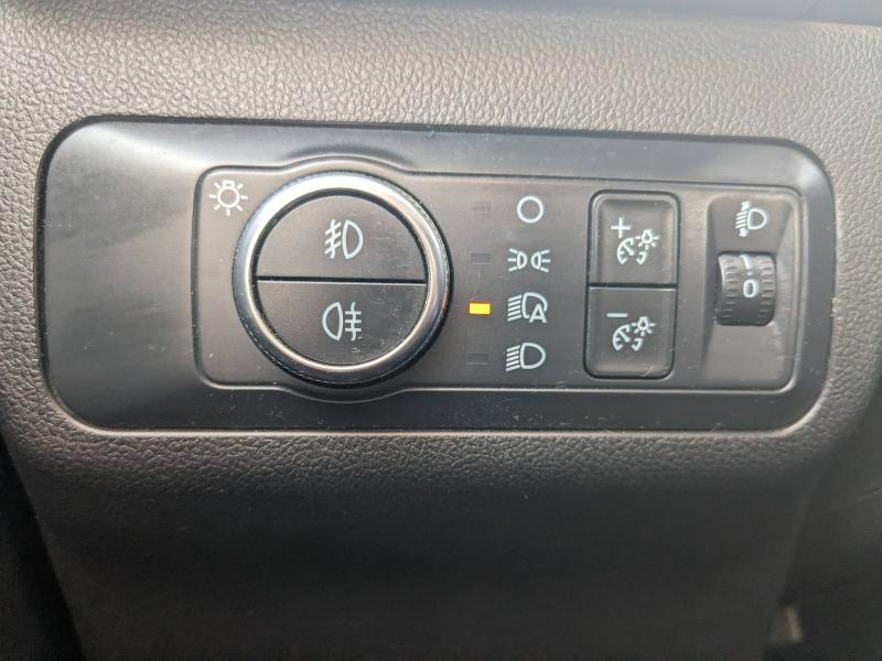 Photo 18 de l’annonce de FORD Kuga d’occasion à vendre à DRAGUIGNAN