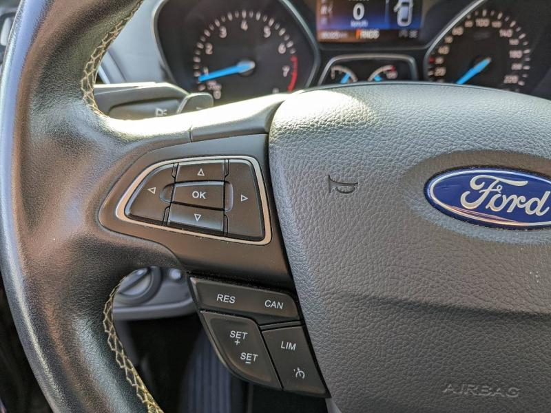 Photo 15 de l’annonce de FORD Kuga d’occasion à vendre à MARSEILLE