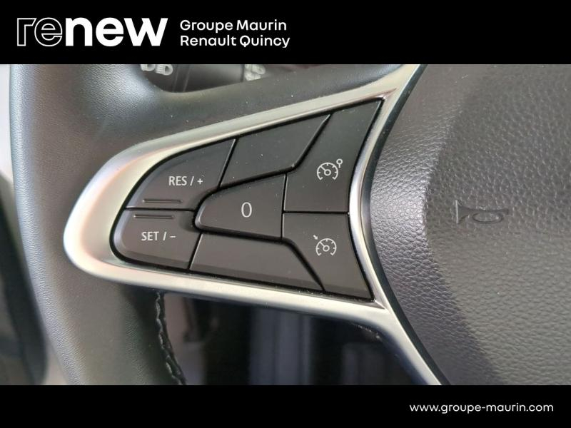 Photo 17 de l’annonce de RENAULT Clio d’occasion à vendre à QUINCY-SOUS-SÉNART