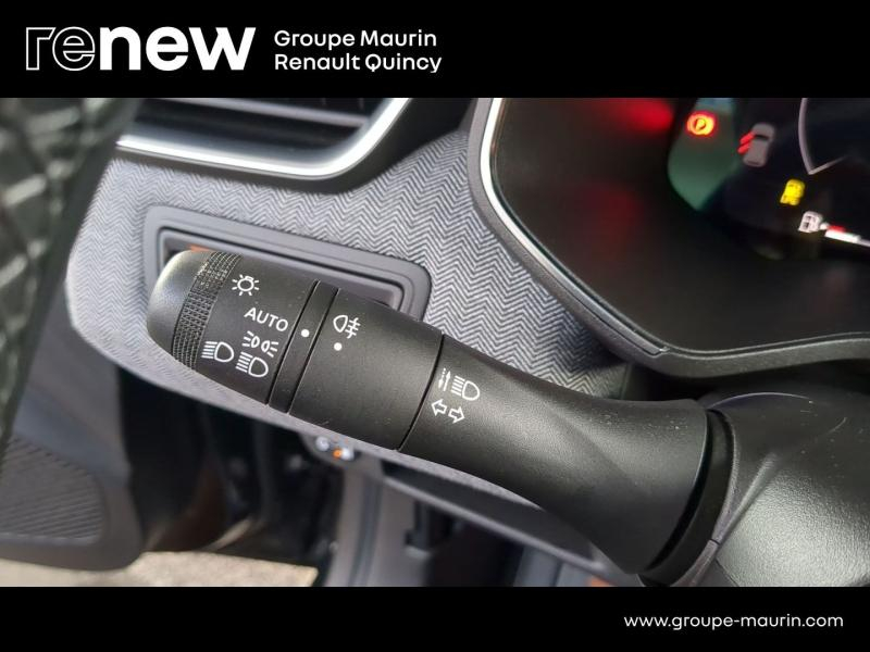 Photo 19 de l’annonce de RENAULT Clio d’occasion à vendre à QUINCY-SOUS-SÉNART