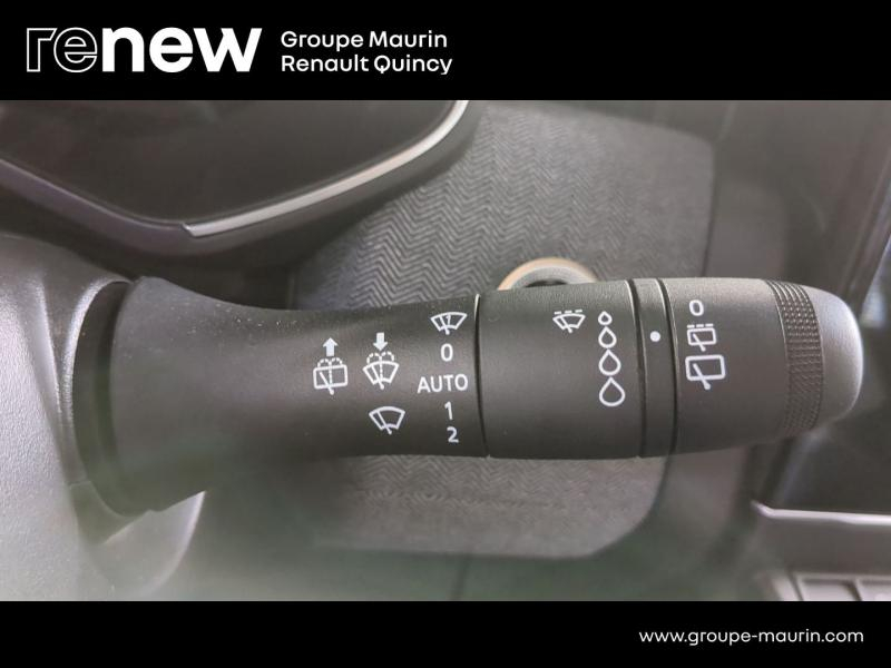 Photo 20 de l’annonce de RENAULT Clio d’occasion à vendre à QUINCY-SOUS-SÉNART