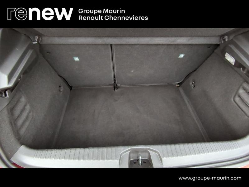 Photo 14 de l’annonce de RENAULT Clio d’occasion à vendre à CHENNEVIÈRES-SUR-MARNE