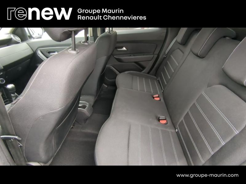 Photo 10 de l’annonce de DACIA Duster d’occasion à vendre à CHENNEVIÈRES-SUR-MARNE