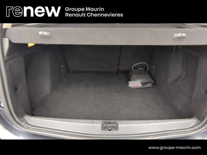 Photo 11 de l’annonce de DACIA Duster d’occasion à vendre à CHENNEVIÈRES-SUR-MARNE