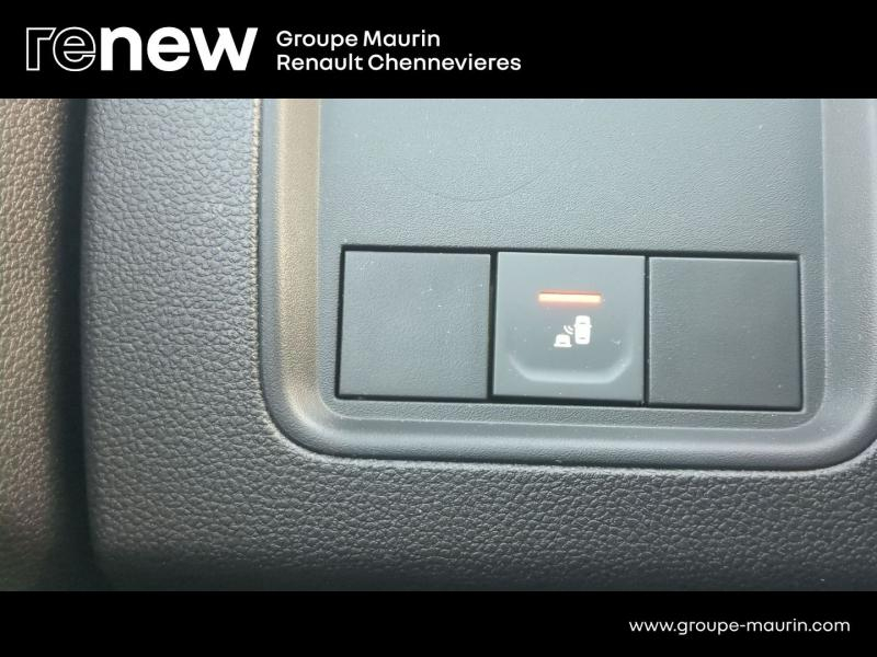 Photo 20 de l’annonce de DACIA Duster d’occasion à vendre à CHENNEVIÈRES-SUR-MARNE