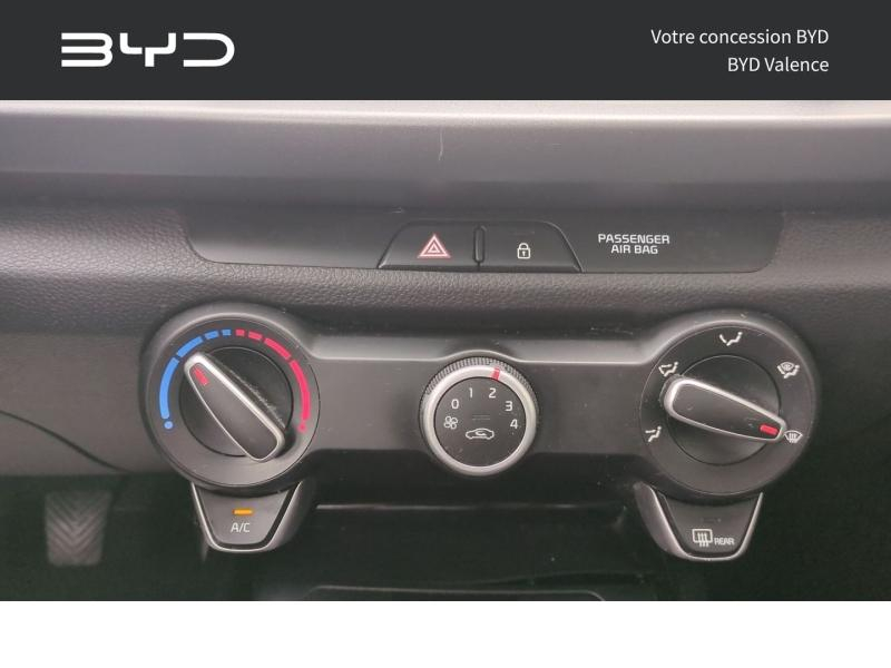Photo 14 de l’annonce de KIA Rio d’occasion à vendre à NIMES