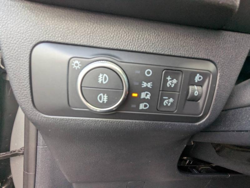 Photo 13 de l’annonce de FORD Kuga d’occasion à vendre à FRÉJUS