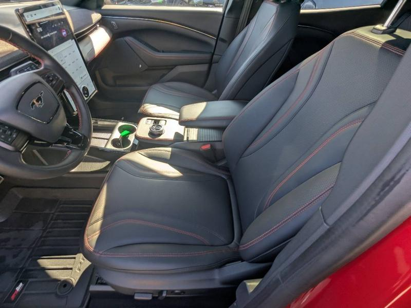 Photo 10 de l’annonce de FORD Mustang Mach-E d’occasion à vendre à FRÉJUS