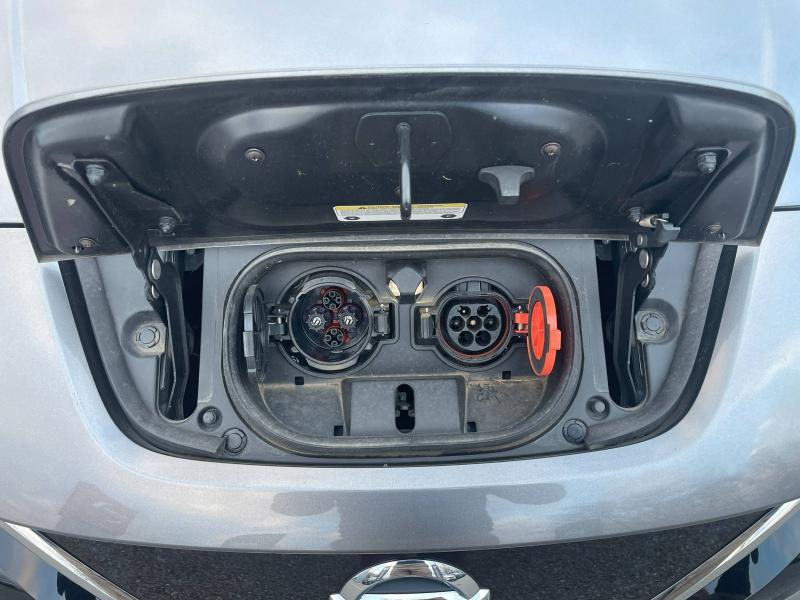 Photo 18 de l’annonce de NISSAN Leaf d’occasion à vendre à GRENOBLE