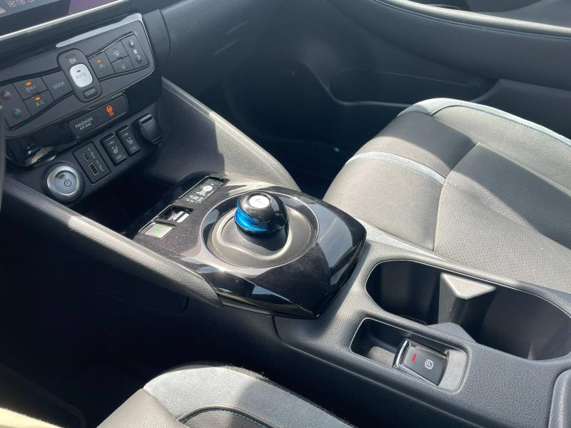 Photo 16 de l’annonce de NISSAN Leaf d’occasion à vendre à GRENOBLE