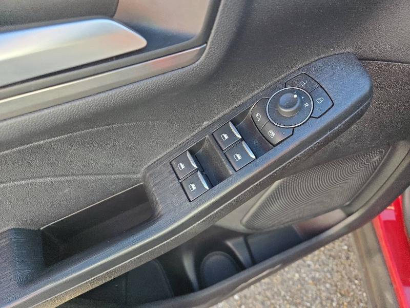 Photo 18 de l’annonce de FORD Kuga d’occasion à vendre à ALÈS