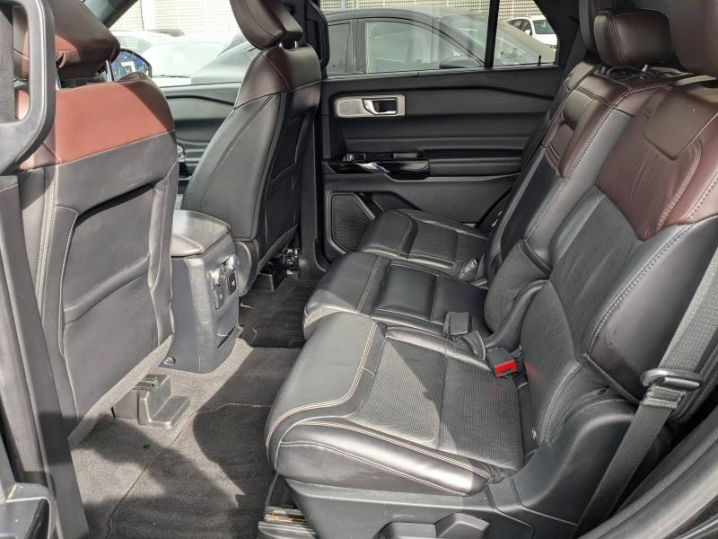 Photo 8 de l’annonce de FORD Explorer d’occasion à vendre à AVIGNON