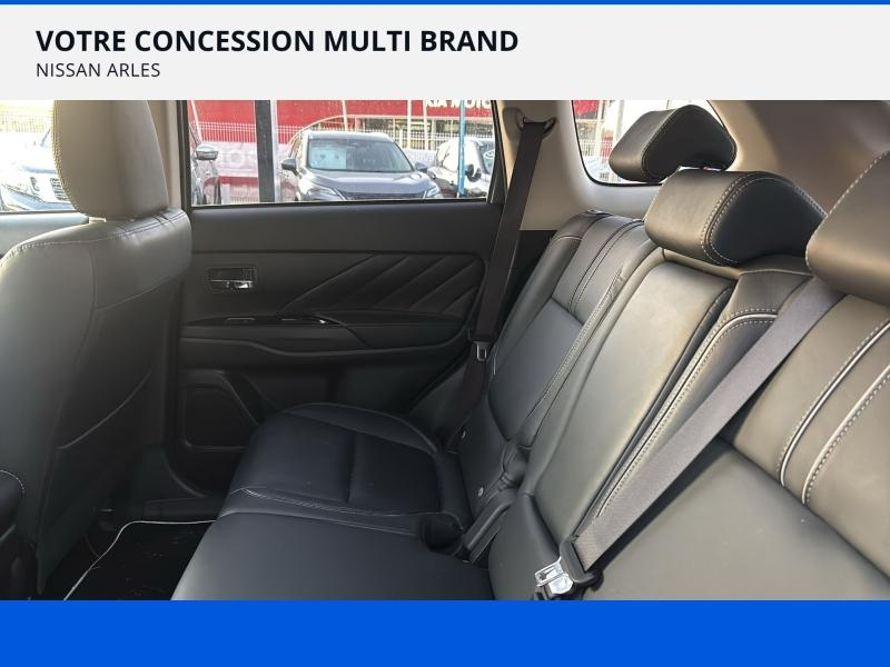 Photo 13 de l’annonce de MITSUBISHI Outlander d’occasion à vendre à ARLES