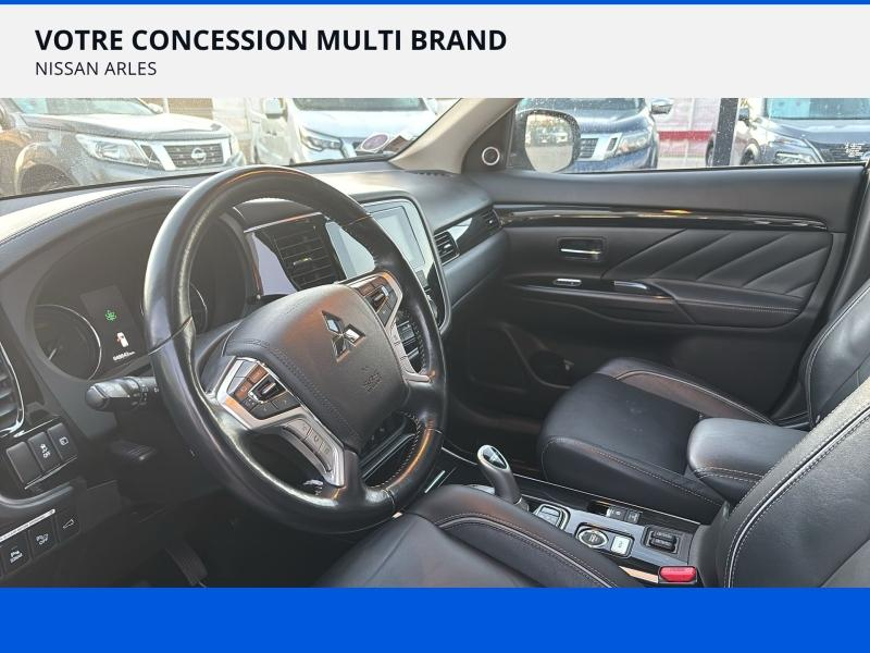 Photo 14 de l’annonce de MITSUBISHI Outlander d’occasion à vendre à ARLES