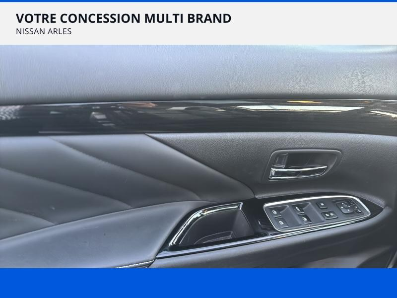 Photo 15 de l’annonce de MITSUBISHI Outlander d’occasion à vendre à ARLES