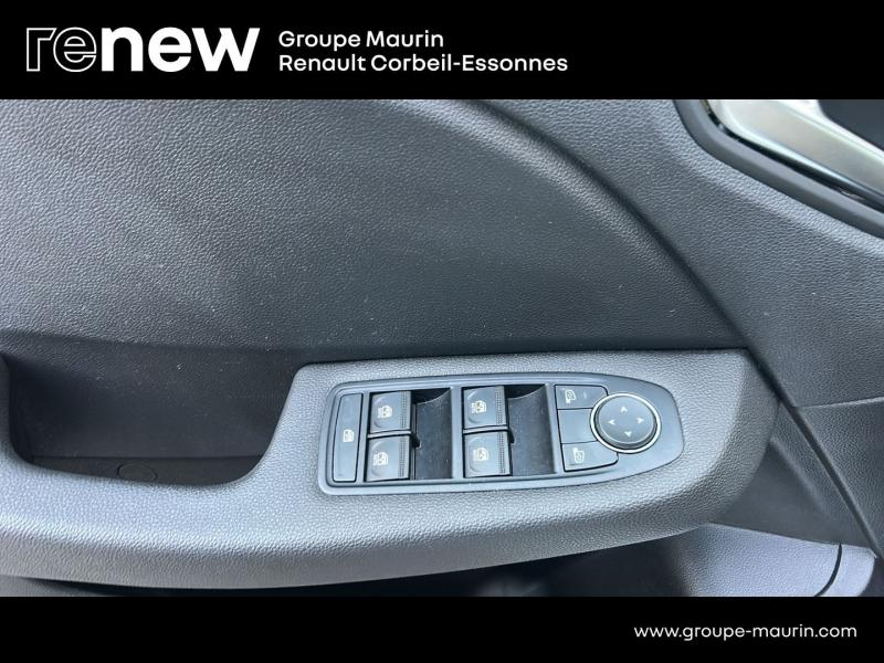 Photo 14 de l’annonce de RENAULT Clio d’occasion à vendre à CORBEIL-ESSONNES