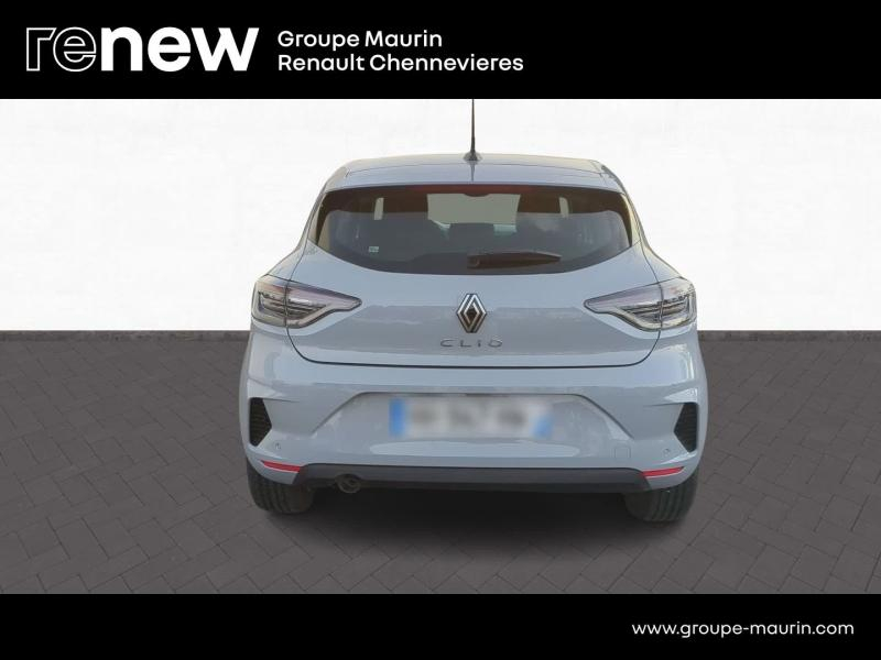 Photo 6 de l’annonce de RENAULT Clio d’occasion à vendre à CHENNEVIÈRES-SUR-MARNE