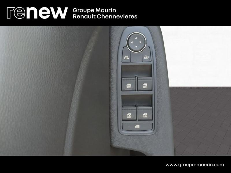 Photo 13 de l’annonce de RENAULT Clio d’occasion à vendre à CHENNEVIÈRES-SUR-MARNE