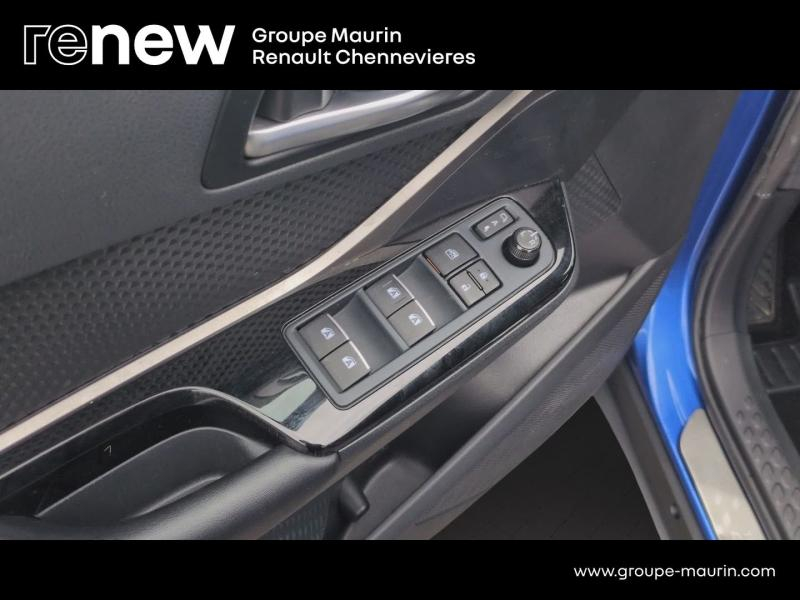 Photo 15 de l’annonce de TOYOTA C-HR d’occasion à vendre à CHENNEVIÈRES-SUR-MARNE