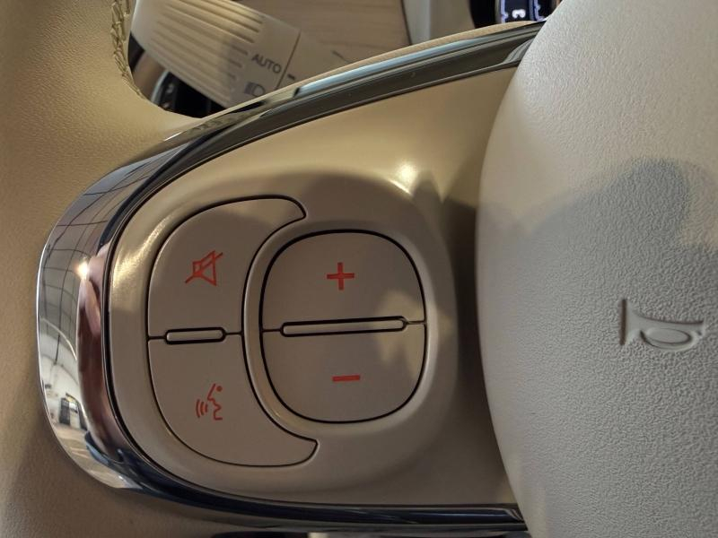 Photo 10 de l’annonce de FIAT 500 d’occasion à vendre à MANOSQUE