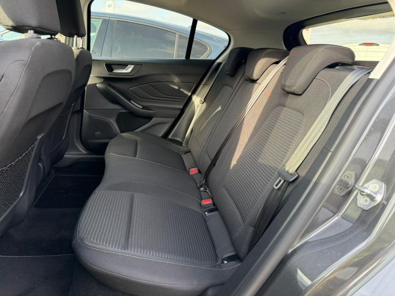 Photo 14 de l’annonce de FORD Focus d’occasion à vendre à NARBONNE