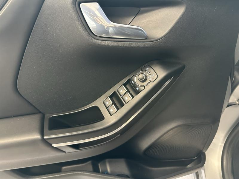 Photo 14 de l’annonce de FORD Puma d’occasion à vendre à ORANGE