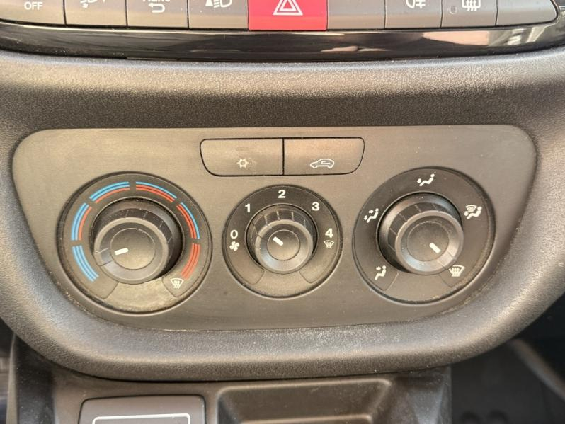 Photo 15 de l’annonce de FIAT Doblo Cargo VUL d’occasion à vendre à AUBAGNE