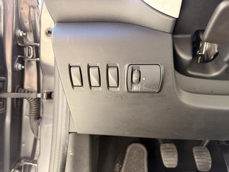 Photo 9 de l’annonce de RENAULT Twingo d’occasion à vendre à AUBAGNE