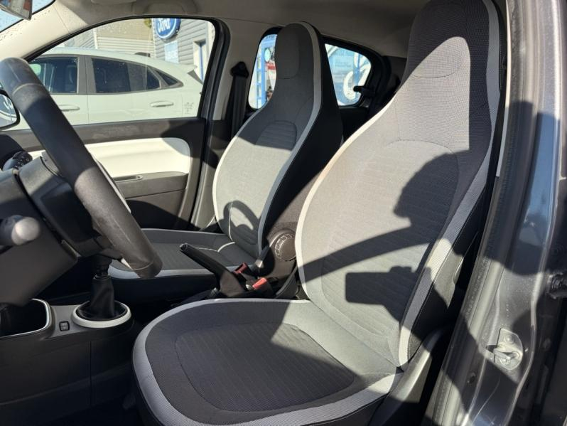 Photo 11 de l’annonce de RENAULT Twingo d’occasion à vendre à AUBAGNE