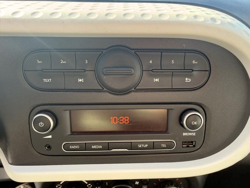 Photo 13 de l’annonce de RENAULT Twingo d’occasion à vendre à AUBAGNE