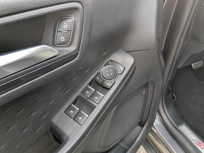 Photo 18 de l’annonce de FORD Kuga d’occasion à vendre à MARTIGUES