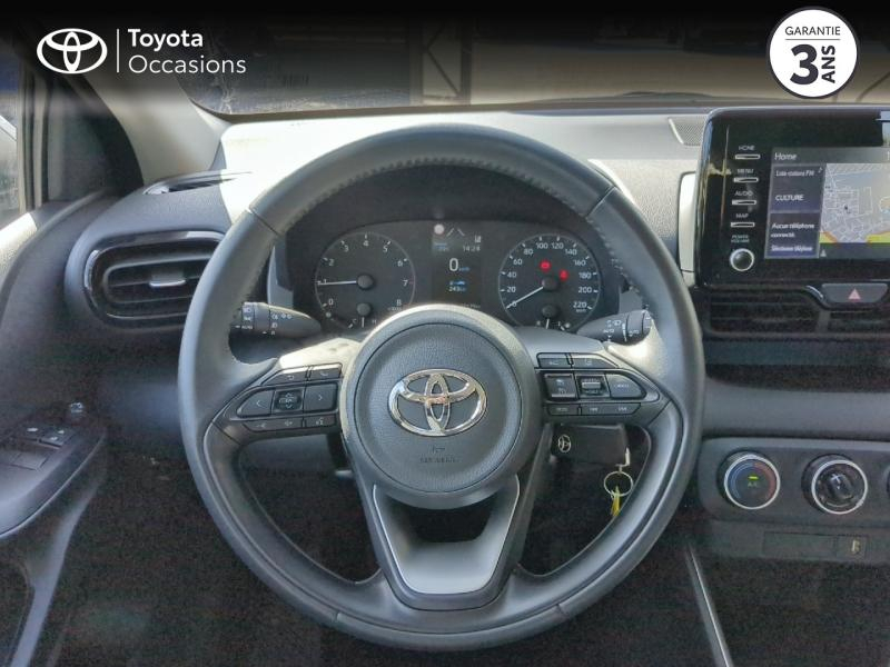 Photo 9 de l’annonce de TOYOTA Yaris d’occasion à vendre à ARLES