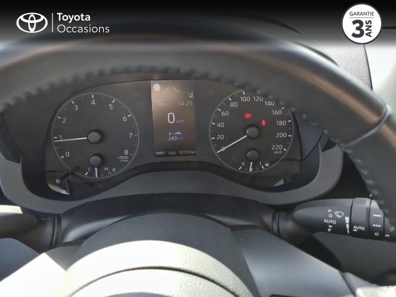 Photo 14 de l’annonce de TOYOTA Yaris d’occasion à vendre à ARLES