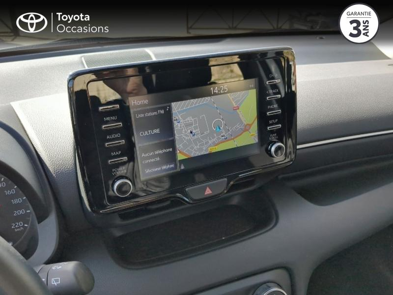 Photo 15 de l’annonce de TOYOTA Yaris d’occasion à vendre à ARLES