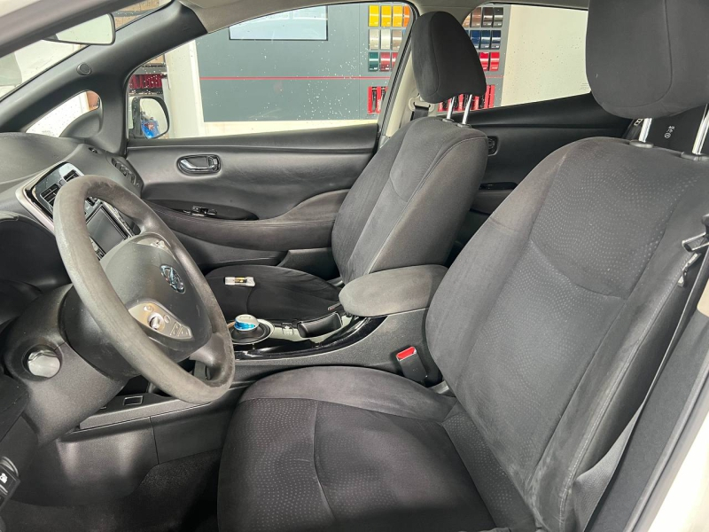 Photo 8 de l’annonce de NISSAN Leaf d’occasion à vendre à ANNECY