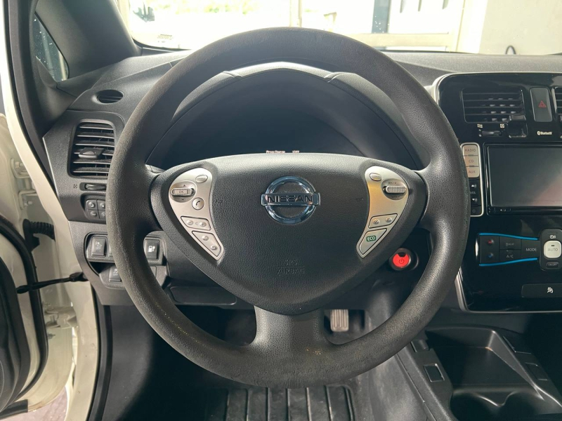 Photo 12 de l’annonce de NISSAN Leaf d’occasion à vendre à ANNECY