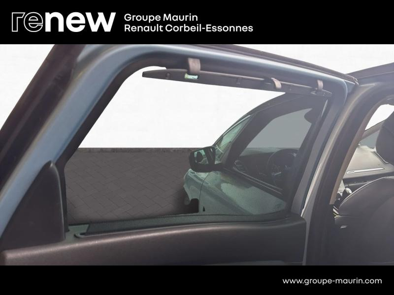 Photo 19 de l’annonce de RENAULT Scenic d’occasion à vendre à CORBEIL-ESSONNES