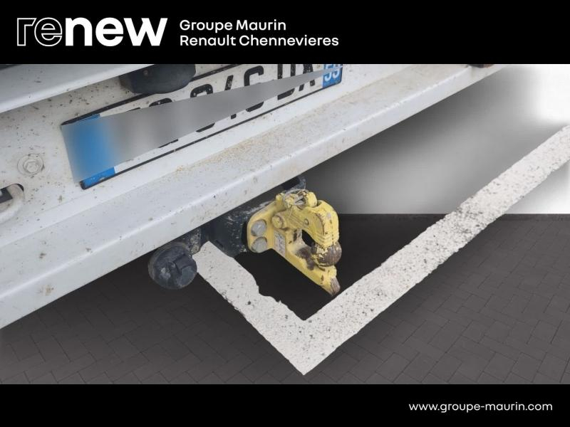 Photo 15 de l’annonce de RENAULT Master Benne VUL d’occasion à vendre à CHENNEVIÈRES-SUR-MARNE